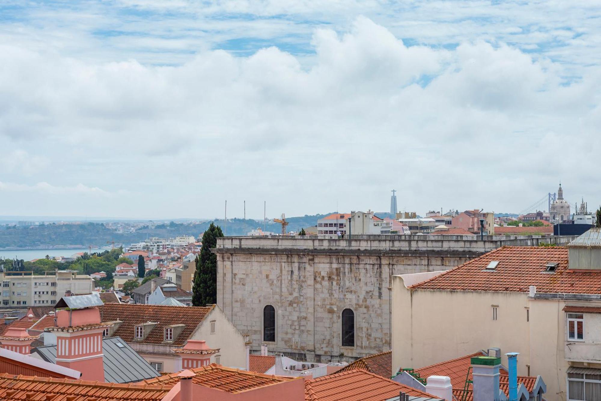 Lv Premier Amoreiras Am2 Lissabon Buitenkant foto
